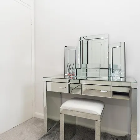 Apartment Spacious 2bed - 10min To Clifton Down Station