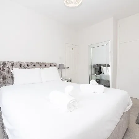 דירה Spacious 2bed - 10min To Clifton Down Station